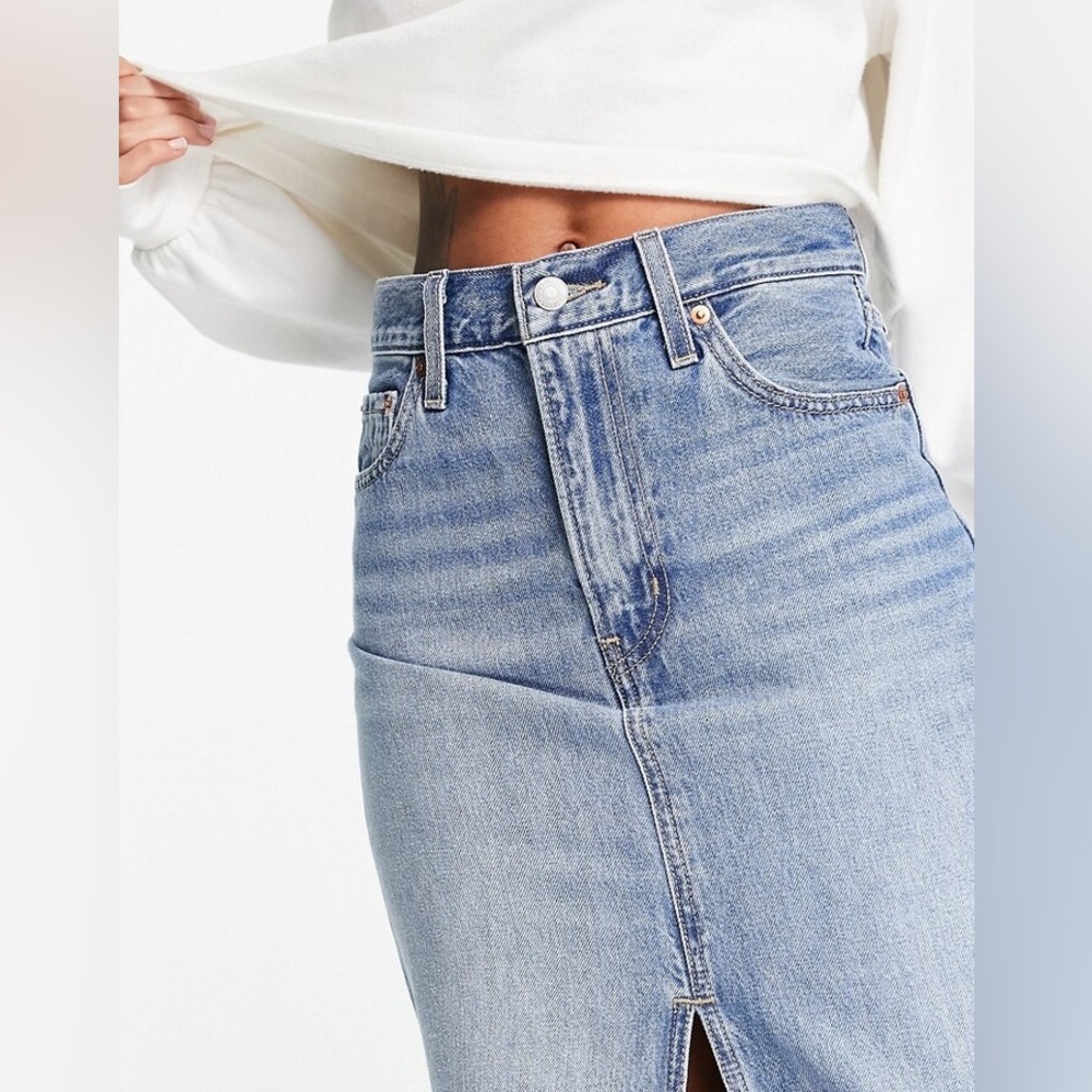 Levi's Slit Front Midi Skirt in Blue - Picture 7 of 7